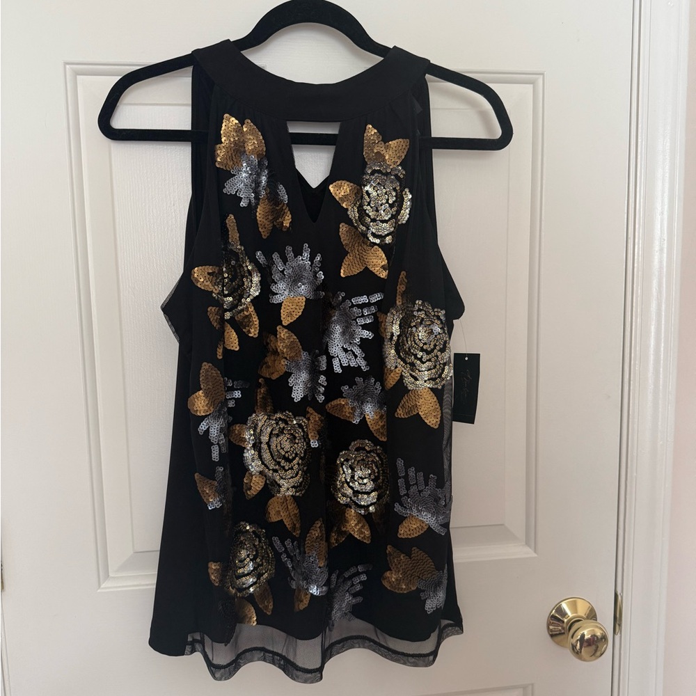 Never worn beautiful cocktail top!